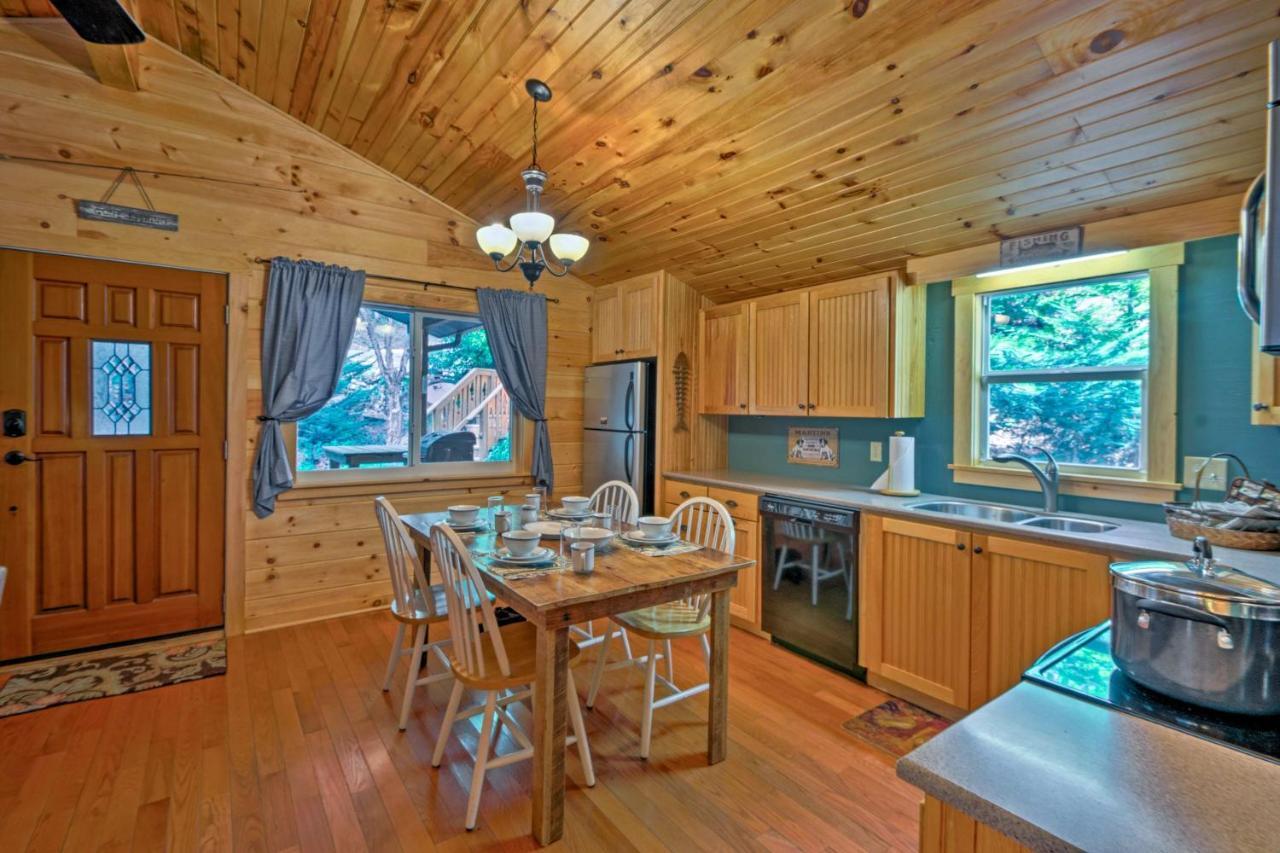 Bryson City Cabin With Fire Pit On Coopers Creek! Екстер'єр фото