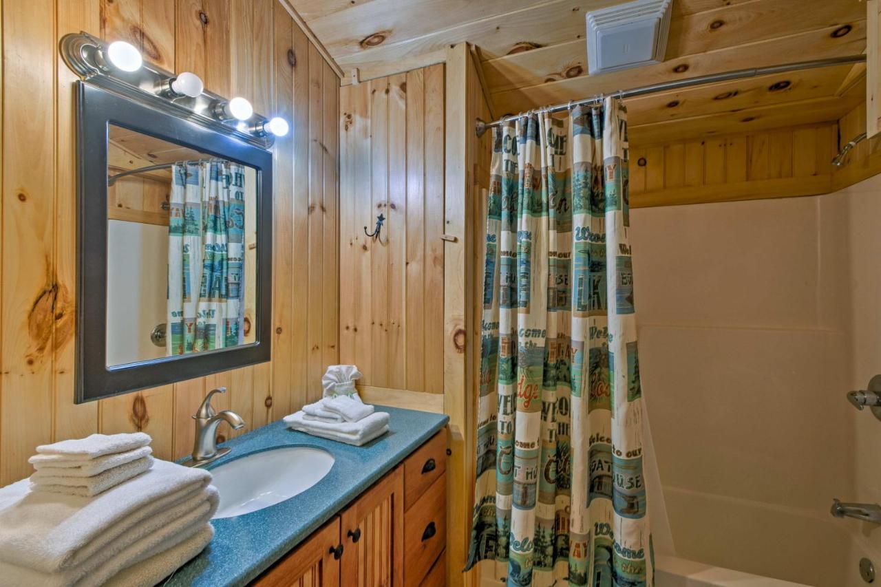 Bryson City Cabin With Fire Pit On Coopers Creek! Екстер'єр фото