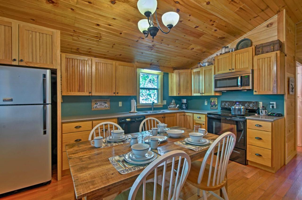 Bryson City Cabin With Fire Pit On Coopers Creek! Екстер'єр фото